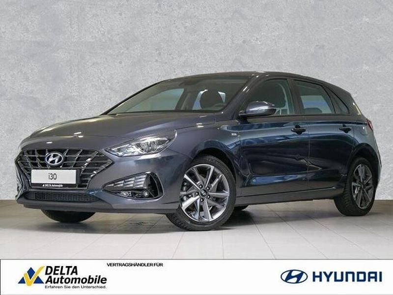 Dark knight Gebraucht 2022 Hyundai i30 Trend Limousine | 11.890 € (Guter Preis) - Bild 1/4