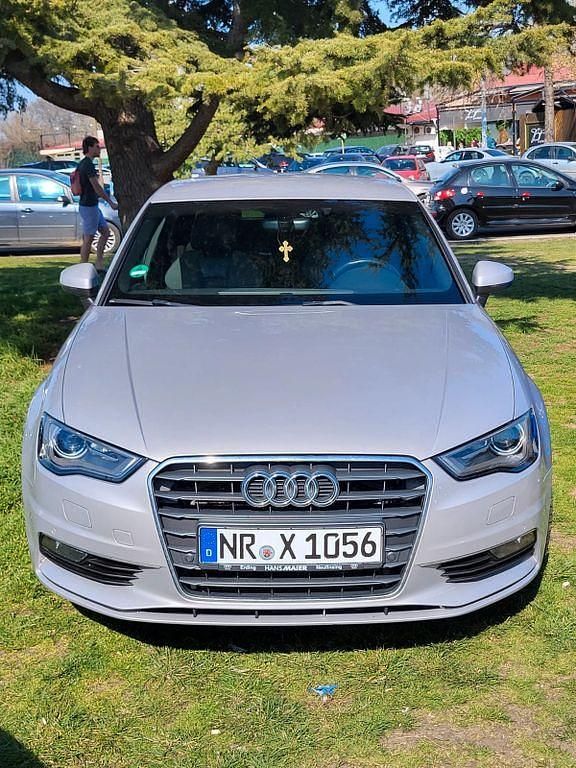 Gebraucht Audi A3 S-Line 150 PS (110 kW) 2015 Grau Limousine