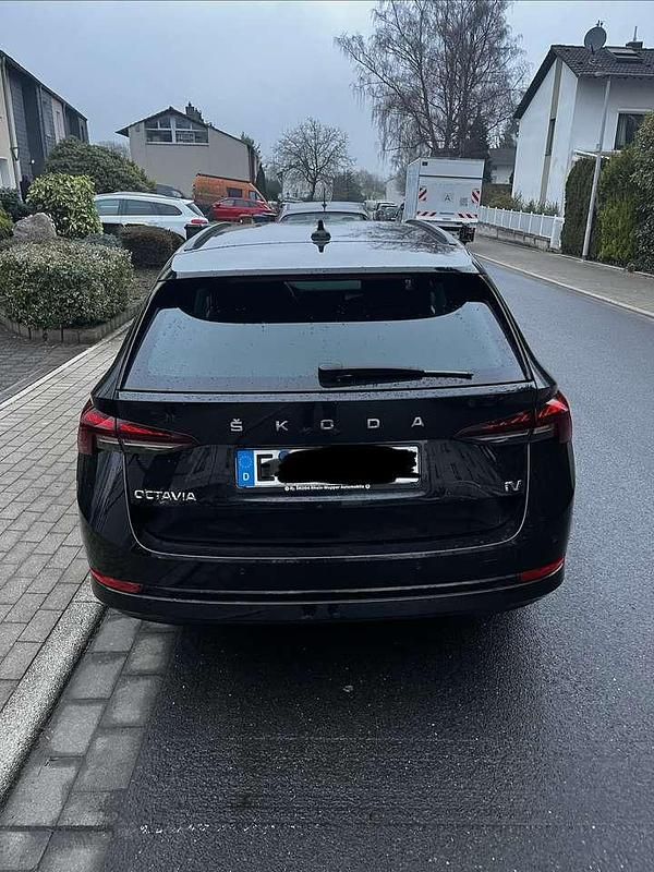 Gebraucht Skoda Octavia Style 150 PS (110 kW) 2022 Schwarz Kombi