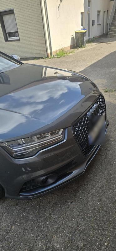 Grau Gebraucht 2015 Audi A7 Competition Kleinwagen | 24.000 € (Fairer Preis) - Bild 1/4