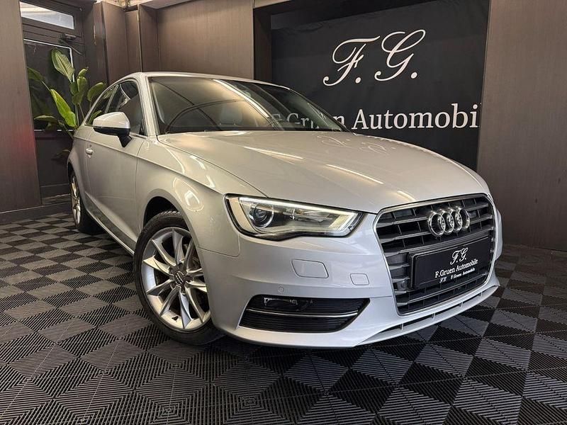Gebraucht Audi A3 Ambiente 122 PS (89 kW) 2013 Silber Coupé