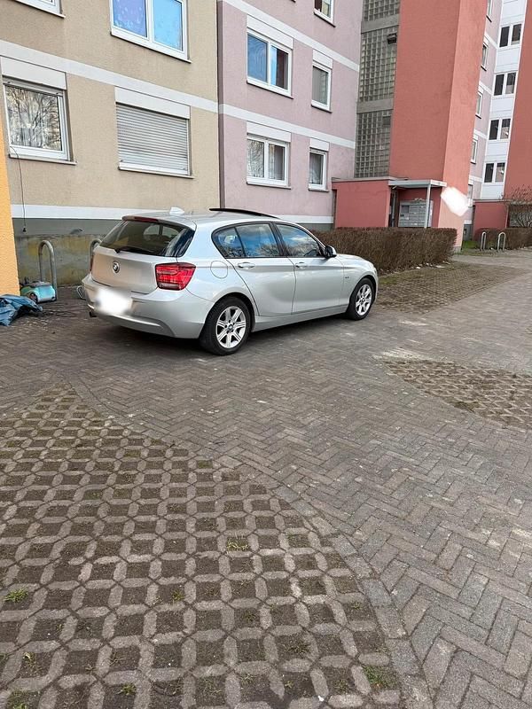 Gebraucht BMW 116 116 PS (85 kW) 2012 Silber Kleinwagen