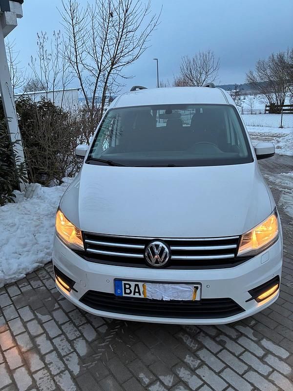 Gebraucht VW Caddy Maxi 150 PS (110 kW) 2016 Weiß Van / Kleinbus