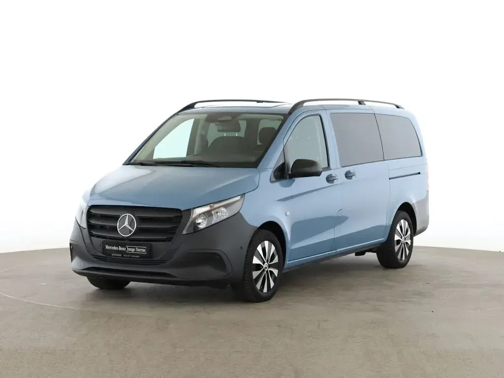 Gebraucht Mercedes Vito 136 PS (100 kW) 2024 Blau Van