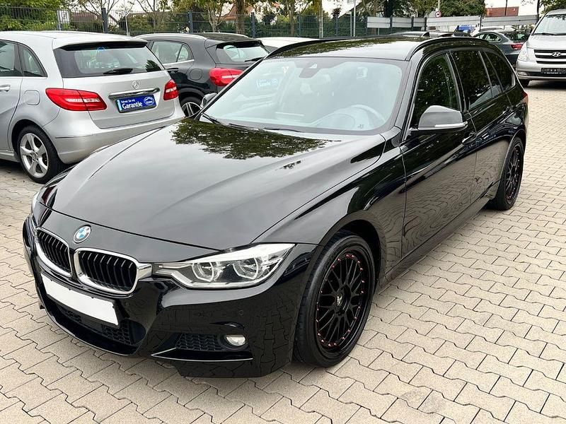 Schwarz Gebraucht 2015 BMW 320 M Sport Limousine | 10.999 € (Superpreis) - Bild 1/4