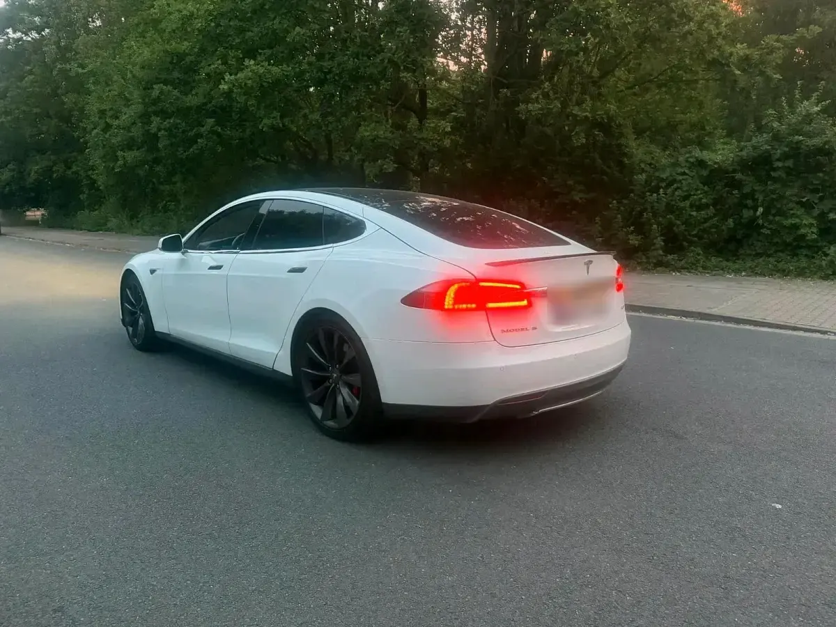 Gebraucht Tesla Model S 349 kW (475 PS) 2014 Weiß Kleinwagen