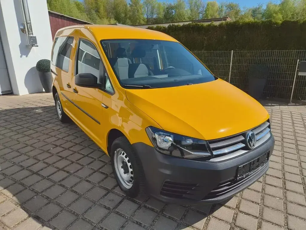 Second-hand VW Caddy 102 CP (75 kW) 2020 Other Monovolum