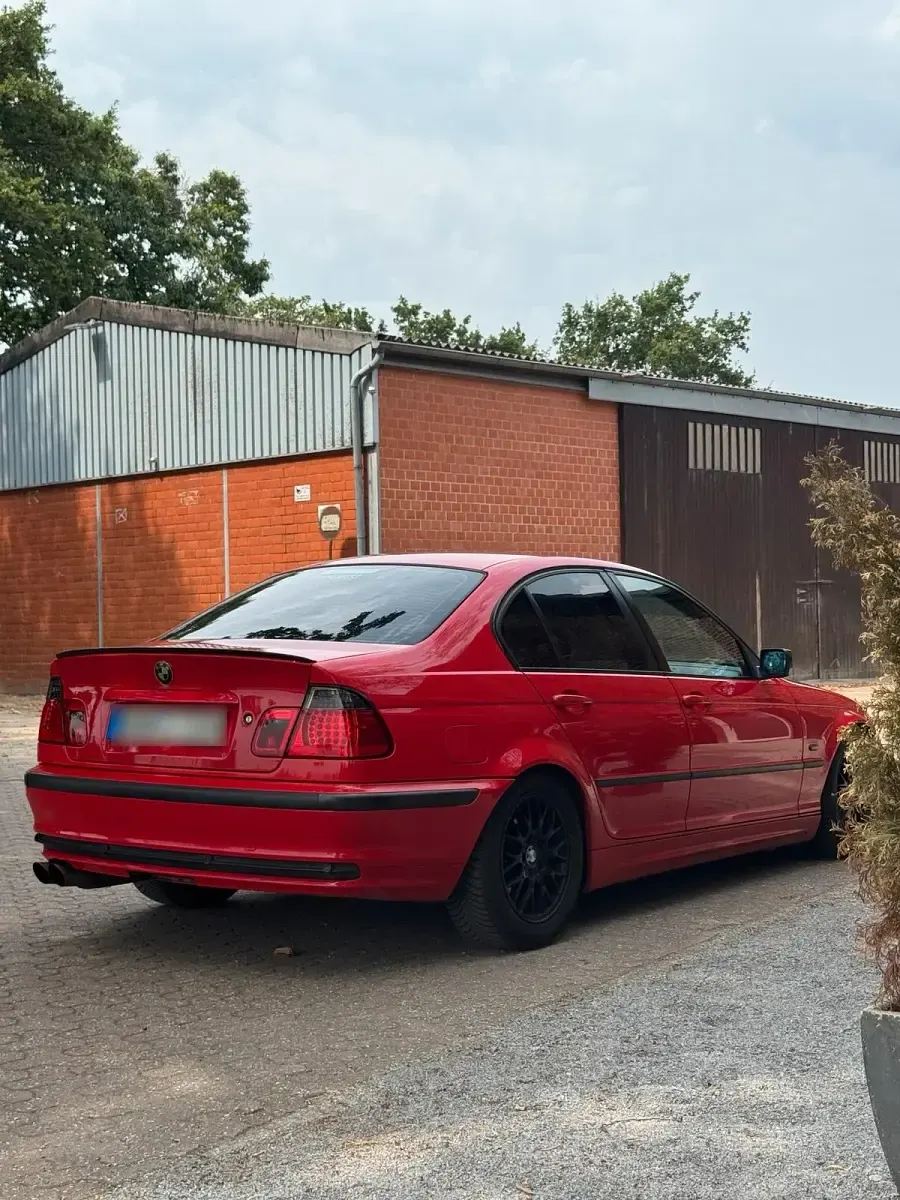 Gebraucht BMW 328 M Sport 193 PS (141 kW) 1998 Rot Limousine