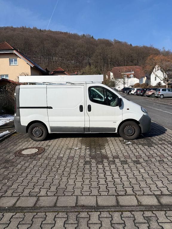 Gebraucht Opel Vivaro 110 PS (80 kW) 2006 Weiß Van / Kleinbus