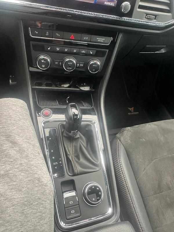 Gebraucht Cupra Leon 300 PS (220 kW) 2017 Grün Van / Kleinbus