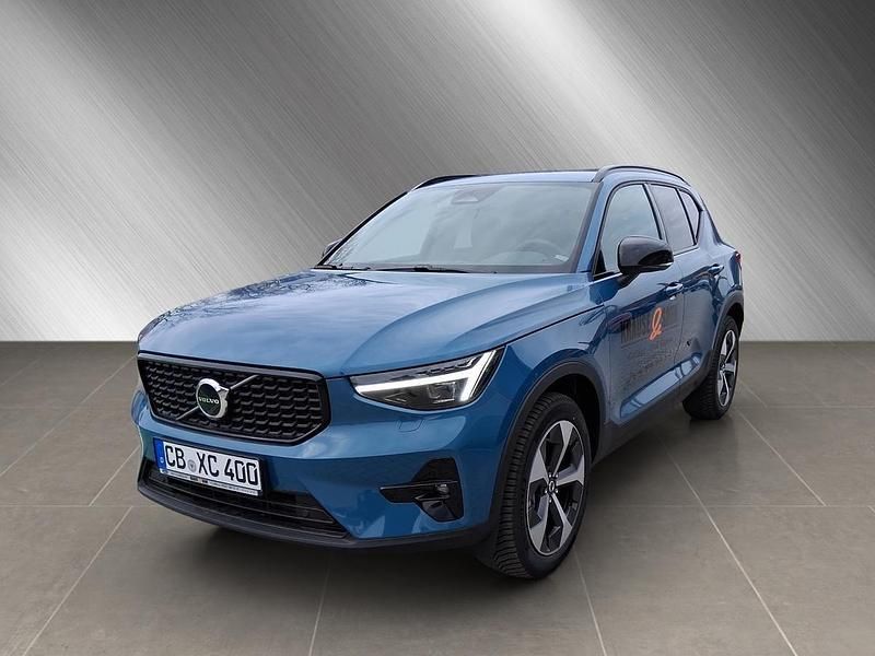 Gebraucht Volvo XC40 Plus 163 PS (119 kW) 2024 Blau metallic SUV
