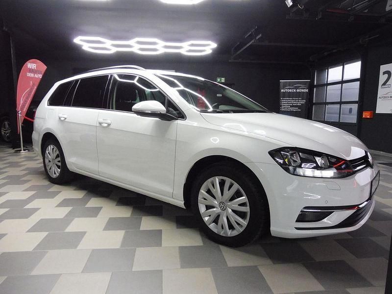 Gebraucht VW Golf VII 116 PS (85 kW) 2019 Weiß Kombi