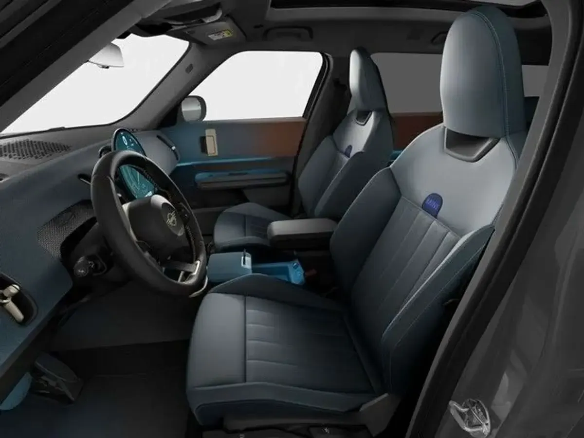 Gebraucht Mini Cooper Countryman Favoured 170 PS (125 kW) 2024 Schwarz SUV