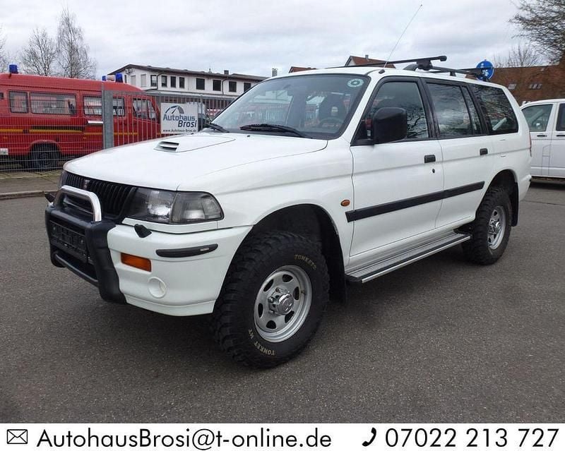 Weiß Gebraucht 1999 Mitsubishi Pajero Top SUV | 18.900 € - Bild 1/4