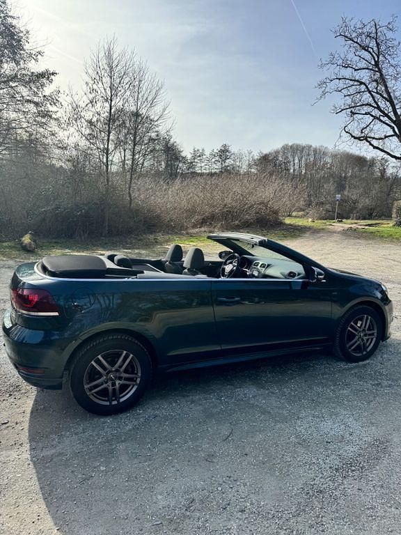 Gebraucht VW Golf Cabriolet 105 PS (77 kW) 2016 Grün Cabrio