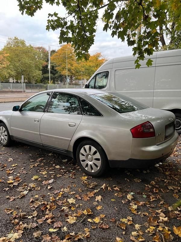 Second-hand Audi A6 131 CP (96 kW) 2004 Argintiu Berlinǎ