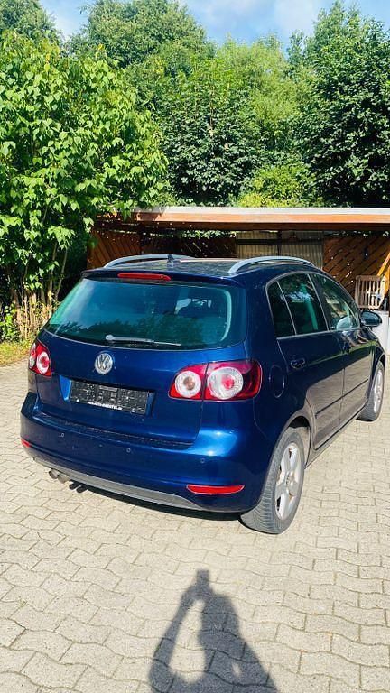 Blau Gebraucht 2012 VW Golf Plus Comfortline Van / Kleinbus | 4.950 € (Guter Preis) - Bild 1/4