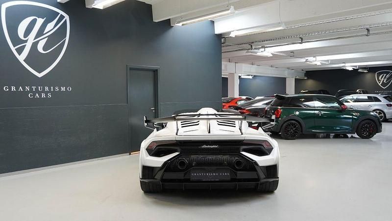 Gebraucht Lamborghini Huracán 640 PS (470 kW) 2022 Weiß