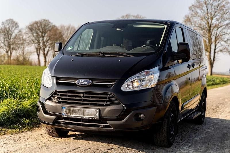 Occasion Ford Tourneo Titanium 131 ch (96 kW) 2017 Noir Van