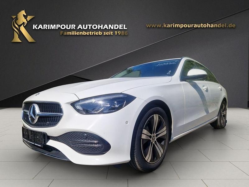 Weiß Gebraucht 2023 Mercedes C200 Avantgarde Limousine | 29.890 € (Fairer Preis) - Bild 1/4