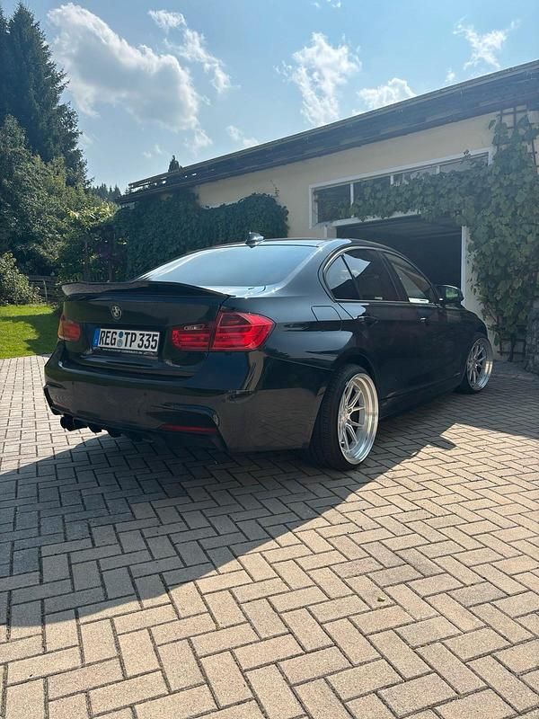 Gebraucht BMW 335 315 PS (231 kW) 2013 Schwarz Limousine