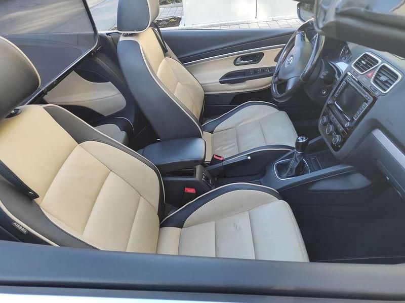 Gebraucht VW Eos Exclusive 140 PS (102 kW) 2014 Schwarz Cabrio