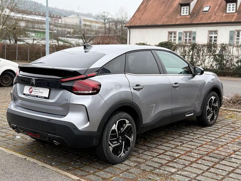 Gebraucht Citroën C4 Shine 131 PS (96 kW) 2023 Grau SUV