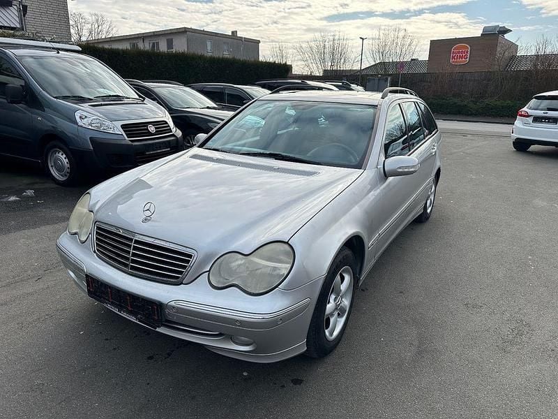 Silber Gebraucht 2002 Mercedes C200 Kombi | 1.899 € (Superpreis) - Bild 1/4