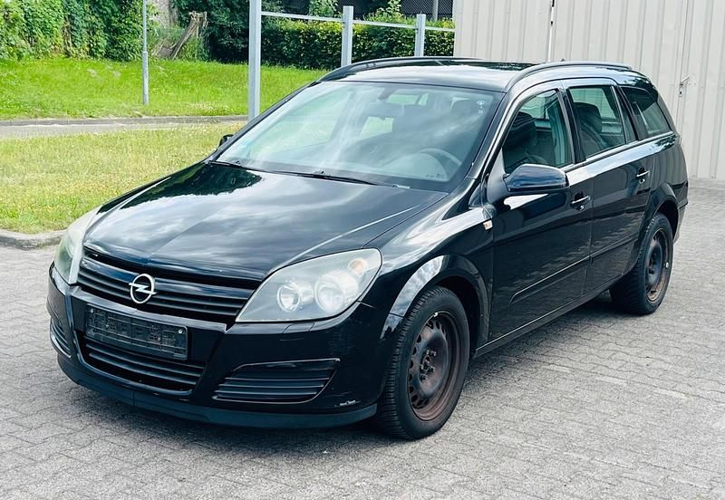 Second-hand Opel Astra 105 CP (77 kW) 2005 Negru Break