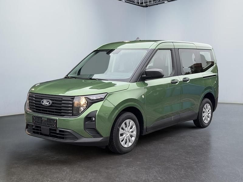 Neu Ford Tourneo Courier Trend 125 PS (91 kW) 2025 Bursting green metallic Van / Kleinbus
