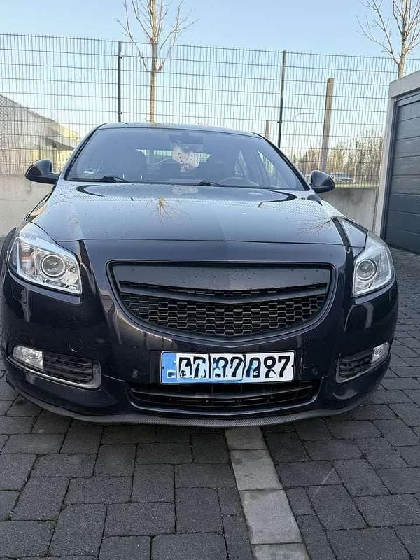 Gebraucht Opel Insignia OPC 197 PS (144 kW) 2012 Violett Limousine