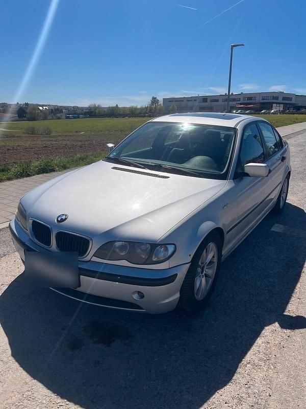 Gebraucht BMW 320 150 PS (110 kW) 2004 Silber Limousine