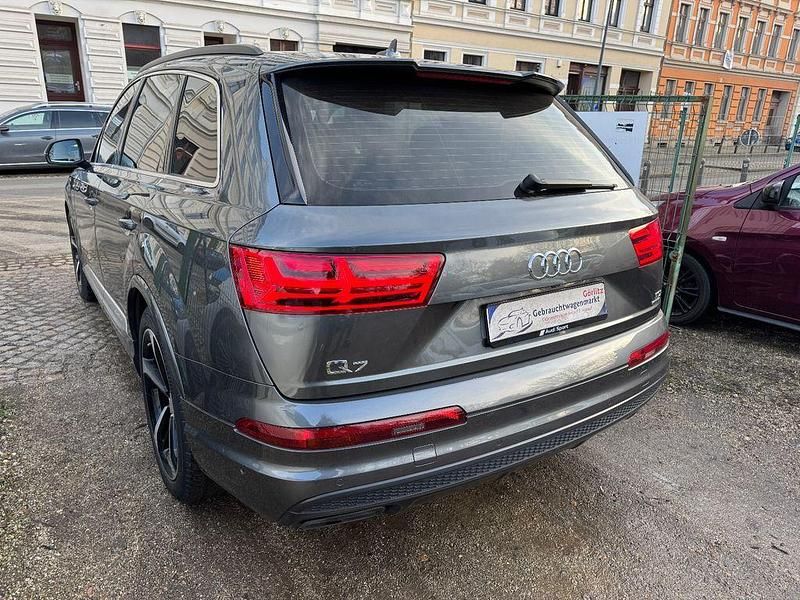 Gebraucht Audi Q7 S-Line 272 PS (200 kW) 2015 Daytonagrau perleffekt SUV