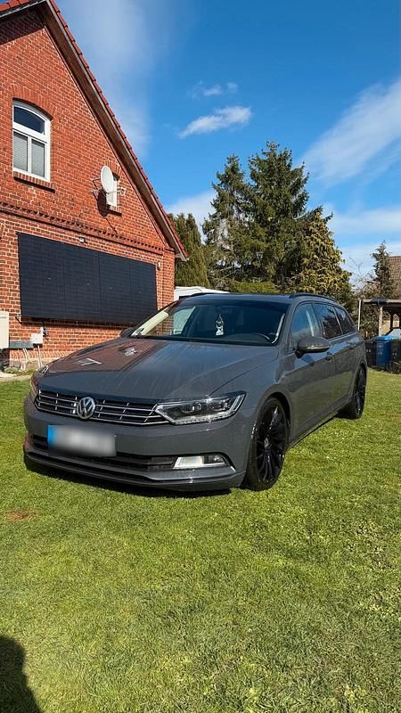 Gebraucht VW Passat 150 PS (110 kW) 2015 Grau Kombi