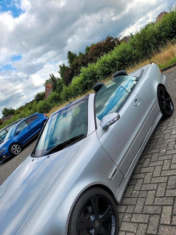 Gebraucht Mercedes CLK320 217 PS (159 kW) 2000 Silber Cabrio