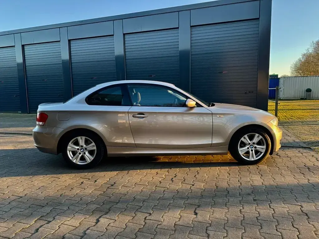 Używany BMW 120 177 KM (130 kW) 2008 Srebrny Hatchback