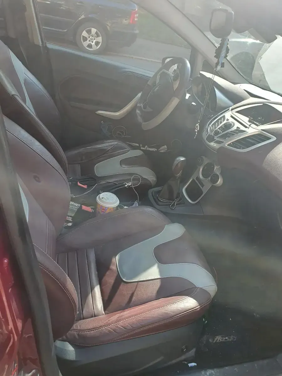 Gebraucht Ford Fiesta 2009 Rot Kleinwagen