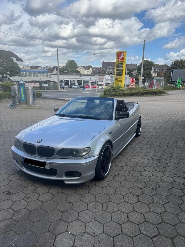 Silber Gebraucht 2003 BMW 320 Cabriolet Shadowline Cabrio | 8.999 € (Fairer Preis) - Bild 1/4