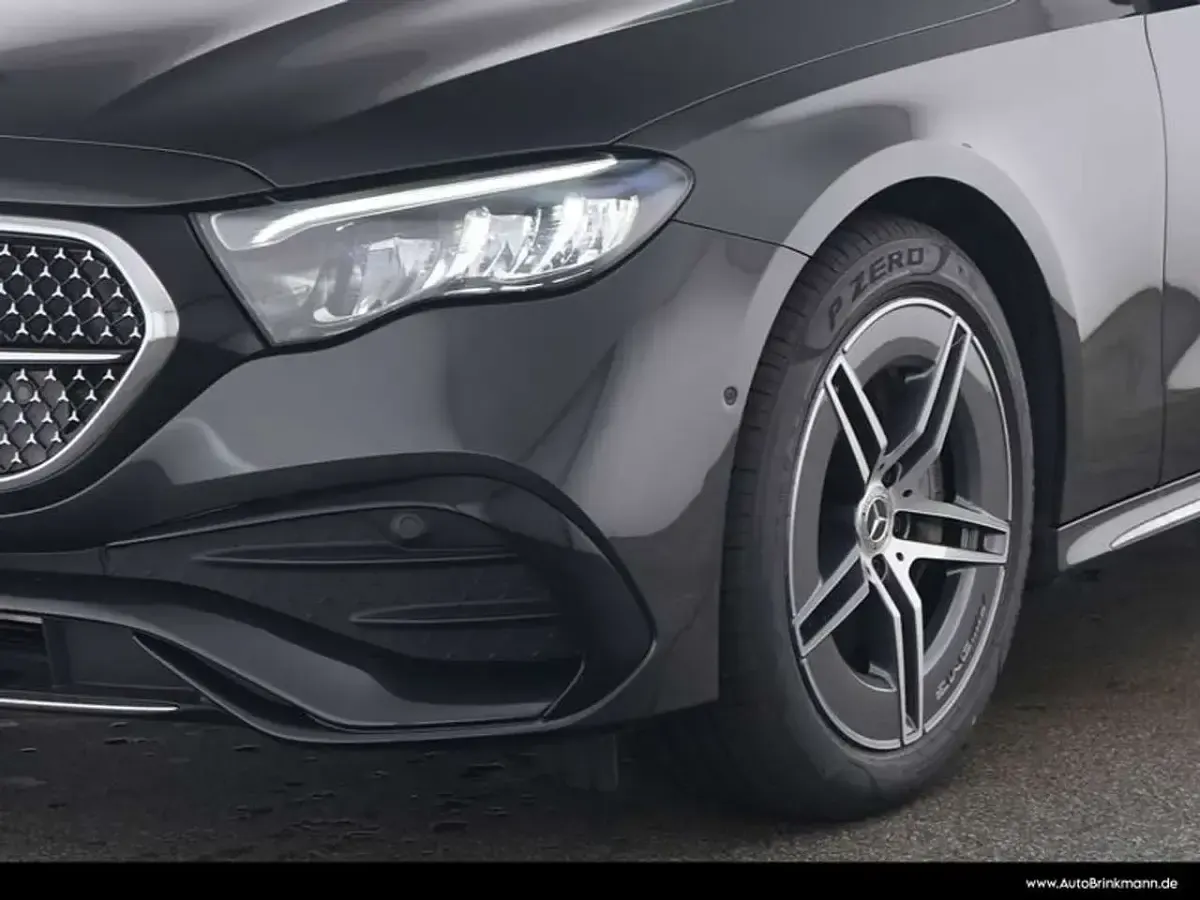Gebraucht Mercedes E300 AMG line 313 PS (230 kW) 2025 Lack graphitgrau Kombi