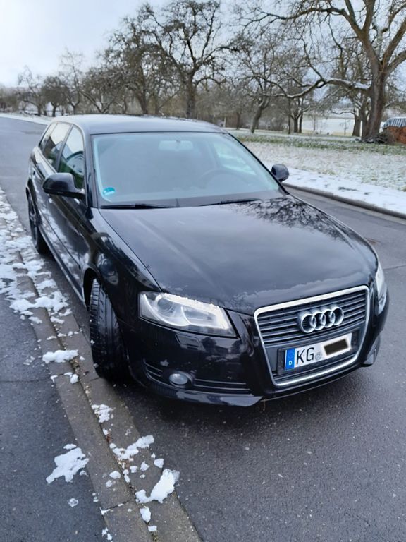 Schwarz Gebraucht 2009 Audi A3 Sportback Ambition Limousine | 7.700 € (Etwas zu teuer) - Bild 1/4