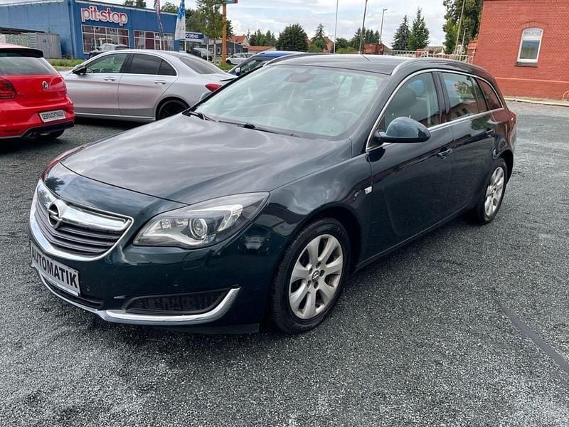 Grün Gebraucht 2015 Opel Insignia Country Tourer Basis Kombi | 11.190 € (Guter Preis) - Bild 1/4
