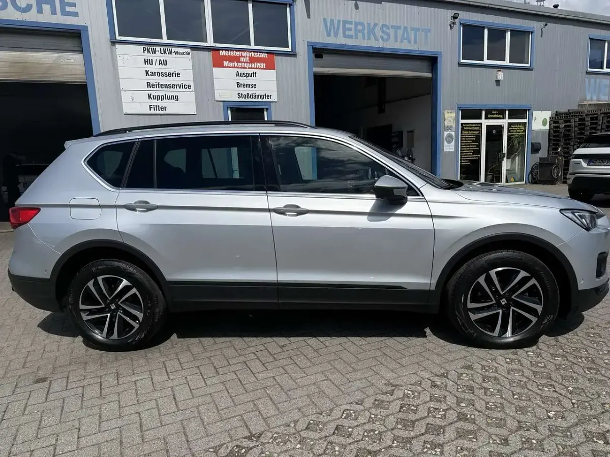 Gebraucht Seat Tarraco Style 150 PS (110 kW) 2023 Reflexsilber SUV