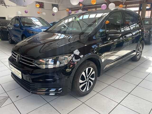 Schwarz Gebraucht 2022 VW Touran Active Van / Kleinbus | 31.500 € (Fairer Preis) - Bild 1/2