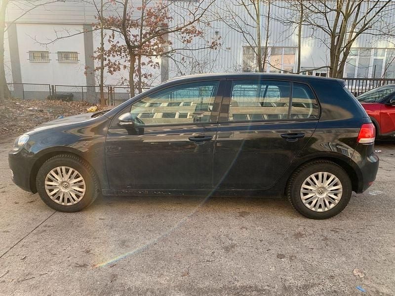 Gebraucht VW Golf VI 80 PS (58 kW) 2009 Schwarz Kleinwagen