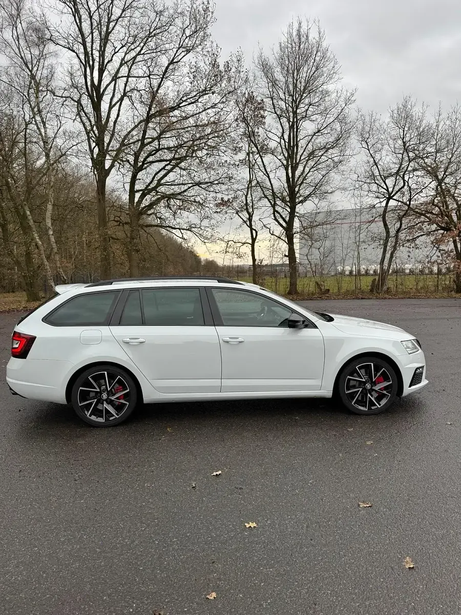 Gebraucht Skoda Octavia RS 245 PS (180 kW) 2019 Weiß Kombi