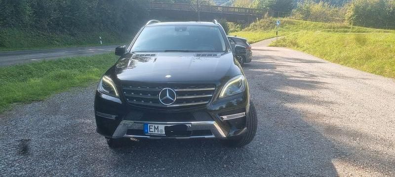 Gebraucht Mercedes ML250 204 PS (150 kW) 2013 Schwarz SUV