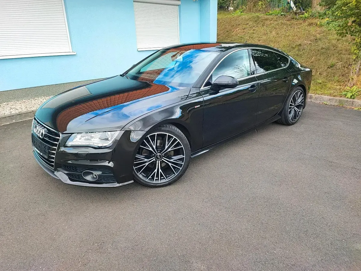 Gebraucht Audi A7 Sportback Competition 204 PS (150 kW) 2011 Schwarz Kleinwagen