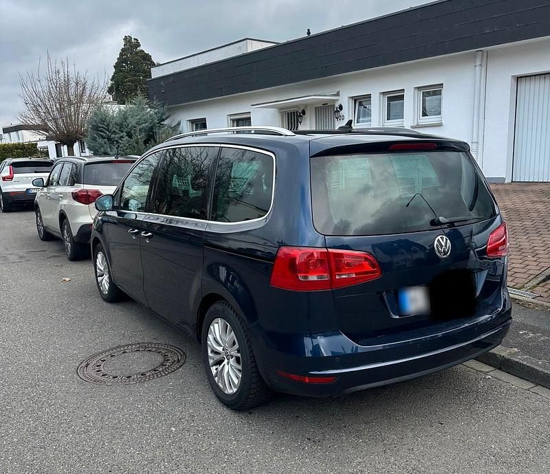 Gebraucht VW Sharan 177 PS (130 kW) 2014 Blau Van / Kleinbus