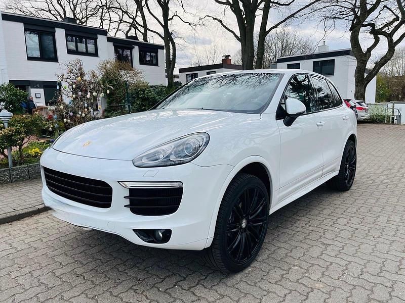 Second-hand Porsche Cayenne Platinum Edition 262 CP (192 kW) 2017 Alb SUV