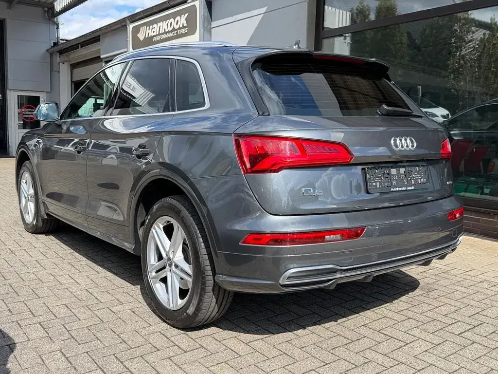 Gebraucht Audi Q5 S-Line 190 PS (139 kW) 2019 Grau SUV